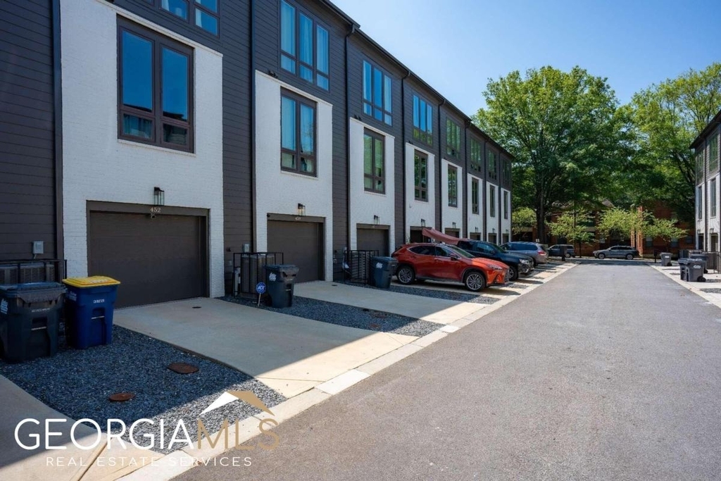 452 Latta Street Ne - Photo 8