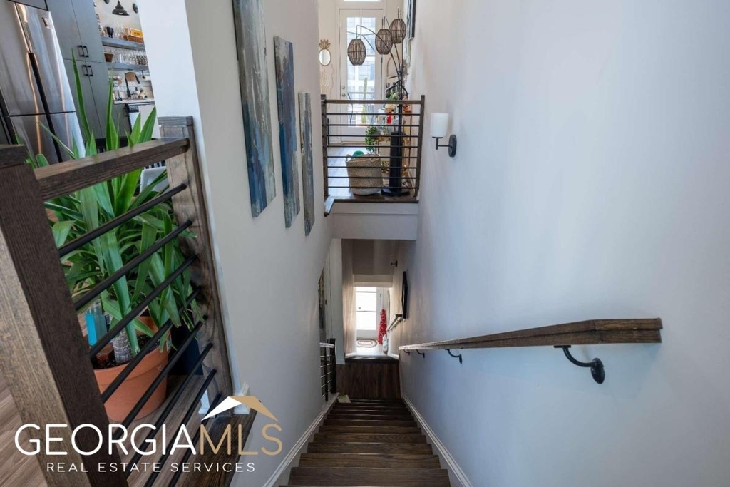 452 Latta Street Ne - Photo 3