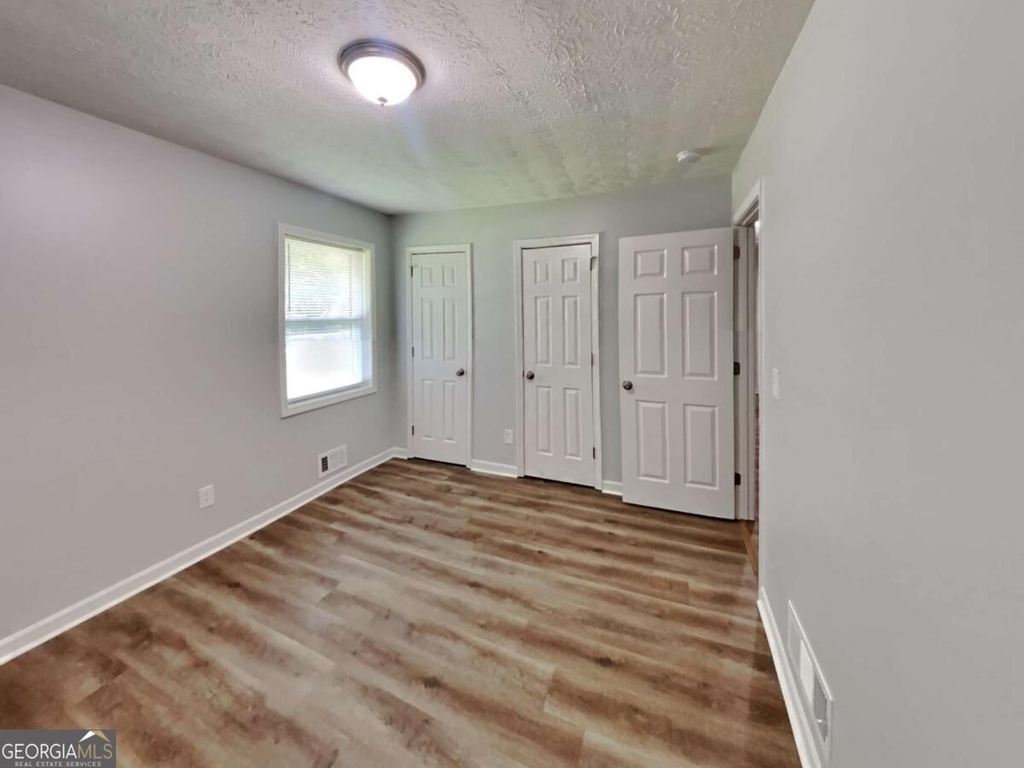 1957 Westley Drive - Photo 5