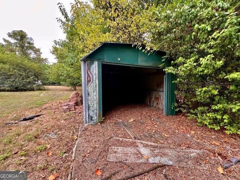 1941 Harrison Road - Photo 31