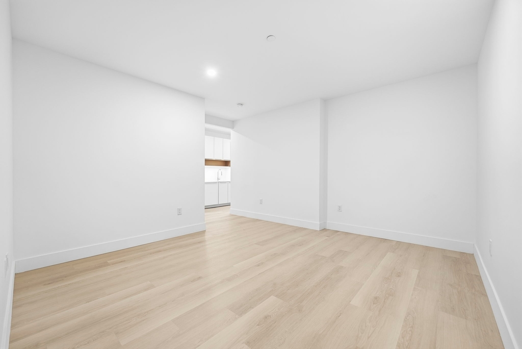 55 Broad Street - Photo 3
