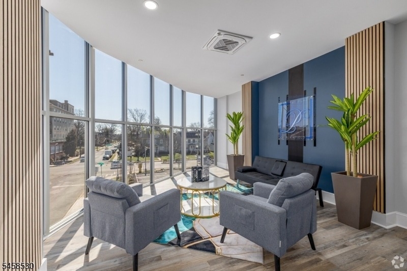 208 W 7th St - Photo 13