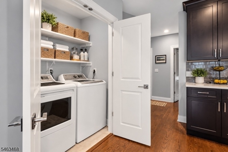 87 Benjamin St - Photo 3