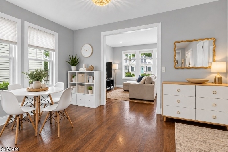 87 Benjamin St - Photo 4
