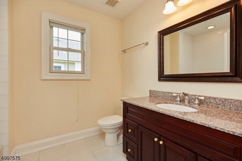 75 Central Ave - Photo 14