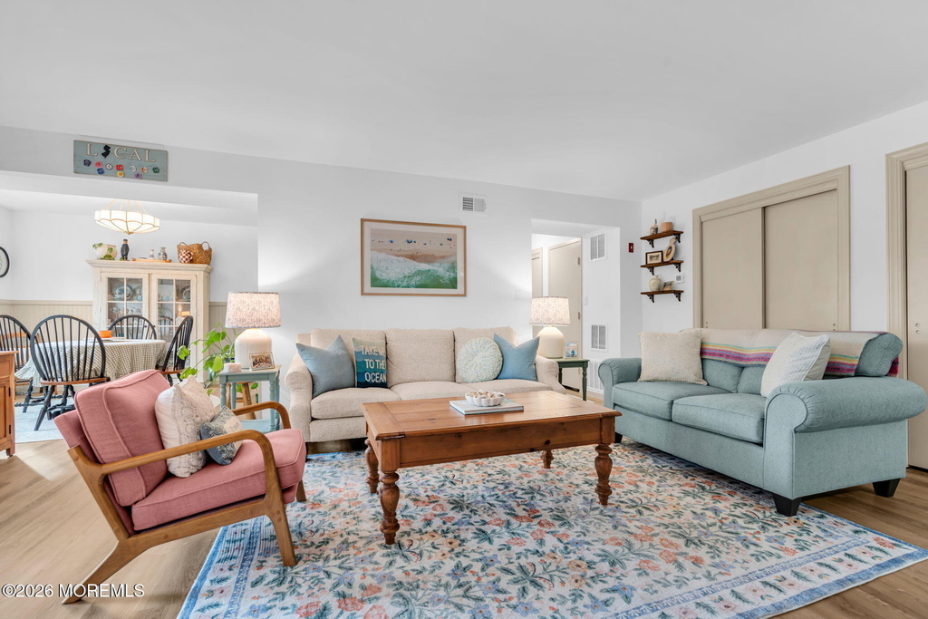 13 Diane Drive - Photo 4