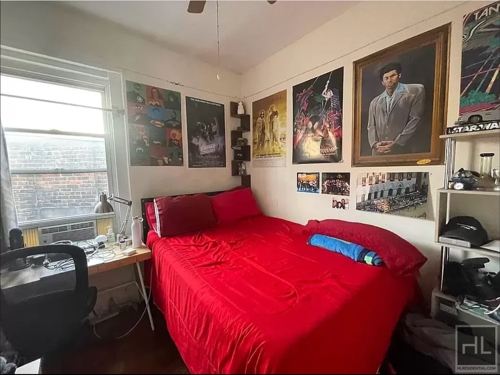 East 11th Street - Photo 1