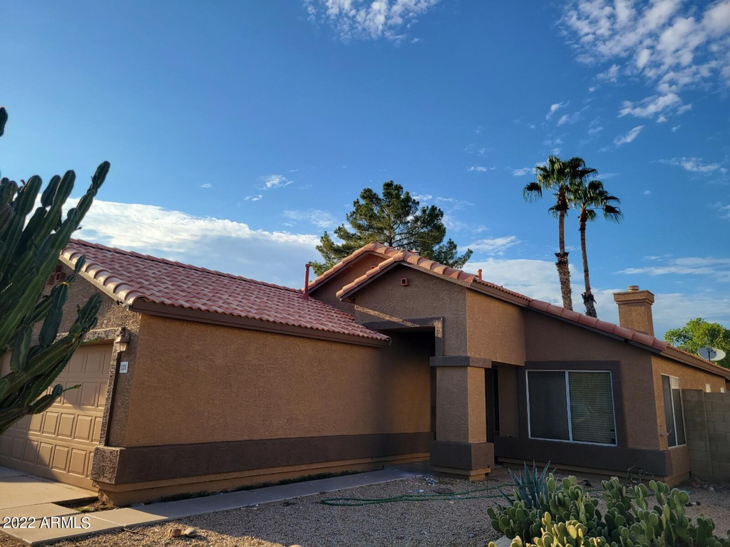 1378 E Cullumber Street - Photo 0