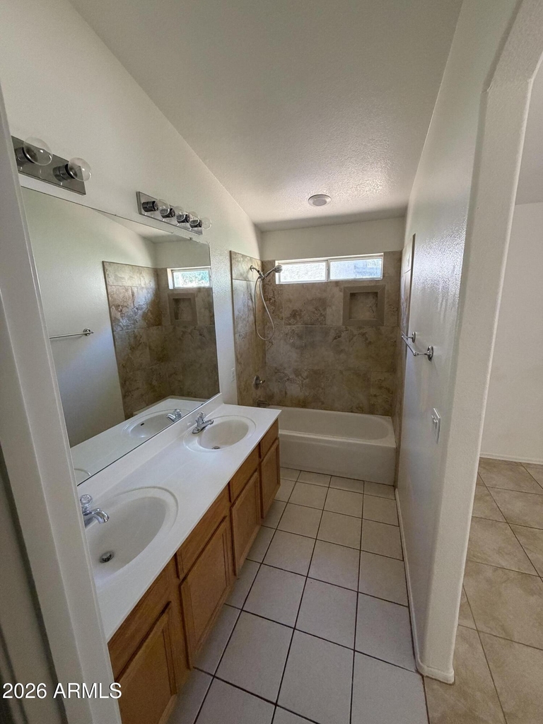 1378 E Cullumber Street - Photo 7