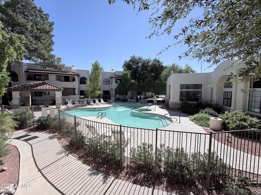 750 E Northern Avenue - Photo 20