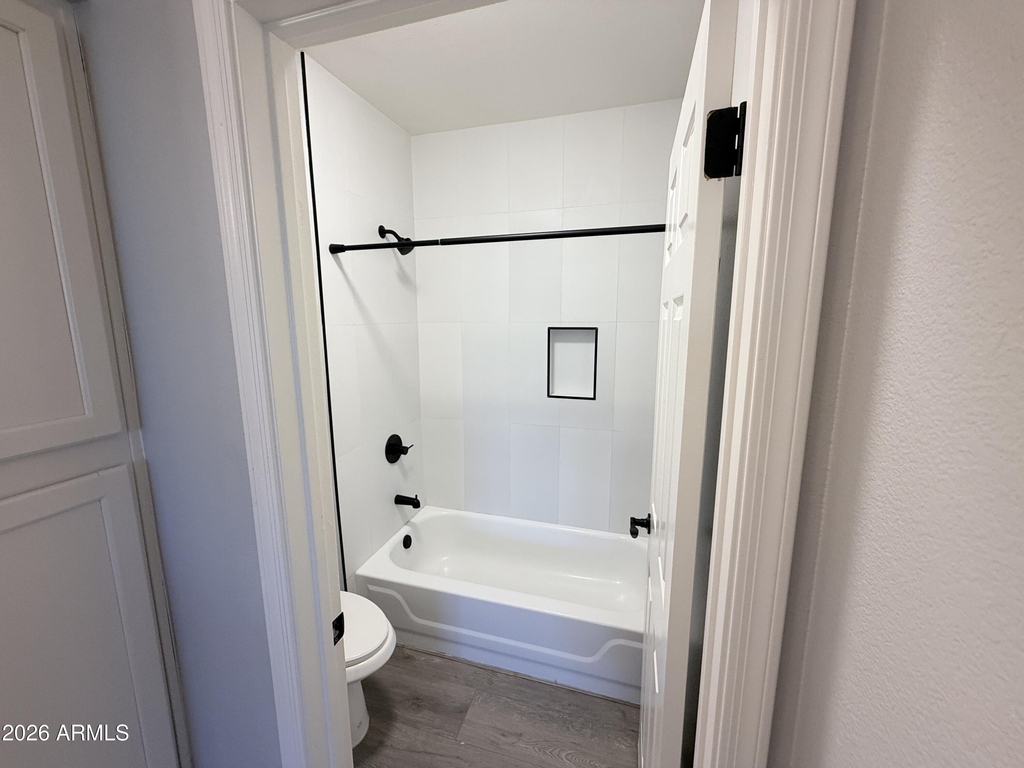 750 E Northern Avenue - Photo 17