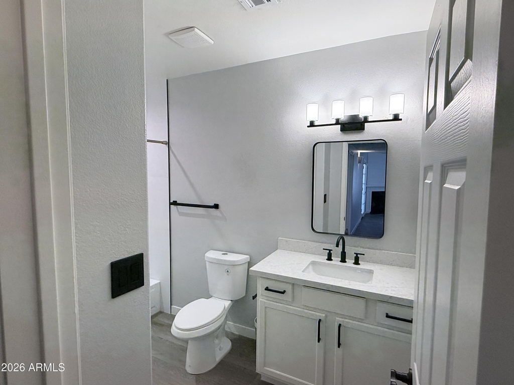 750 E Northern Avenue - Photo 10