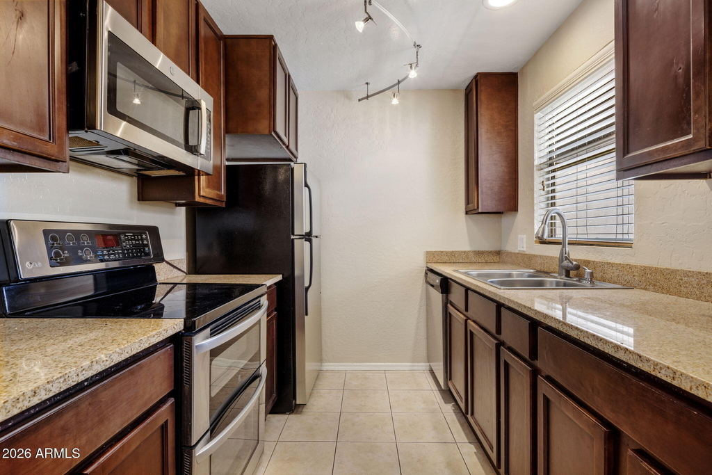 14145 N 92nd Street - Photo 5