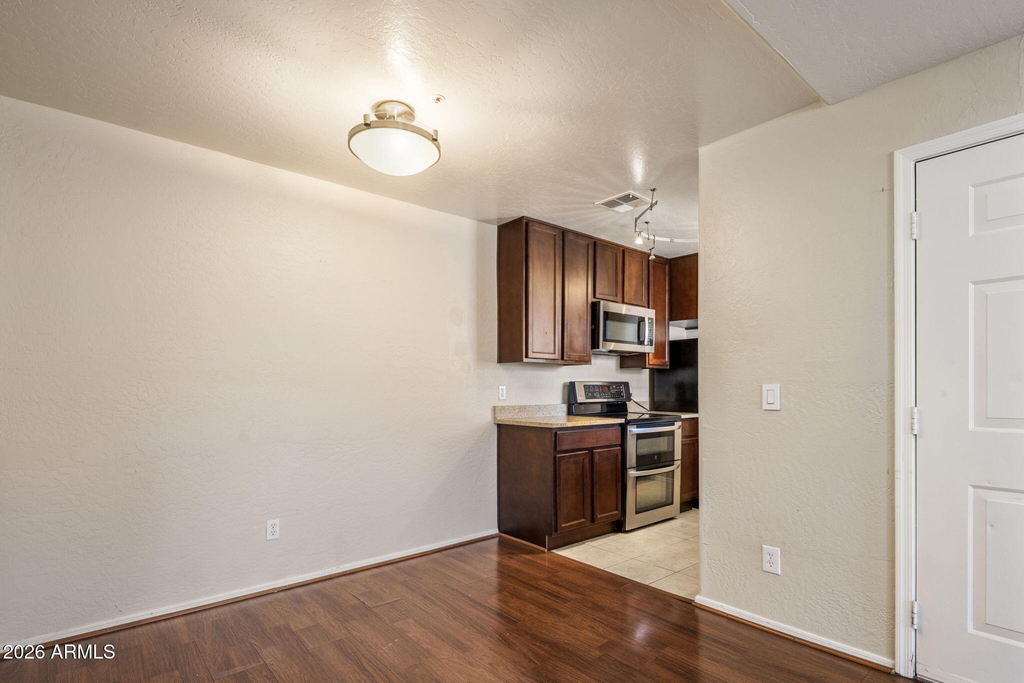 14145 N 92nd Street - Photo 3