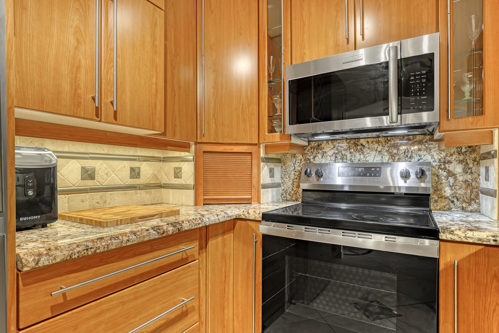 125 S Ocean Avenue - Photo 6