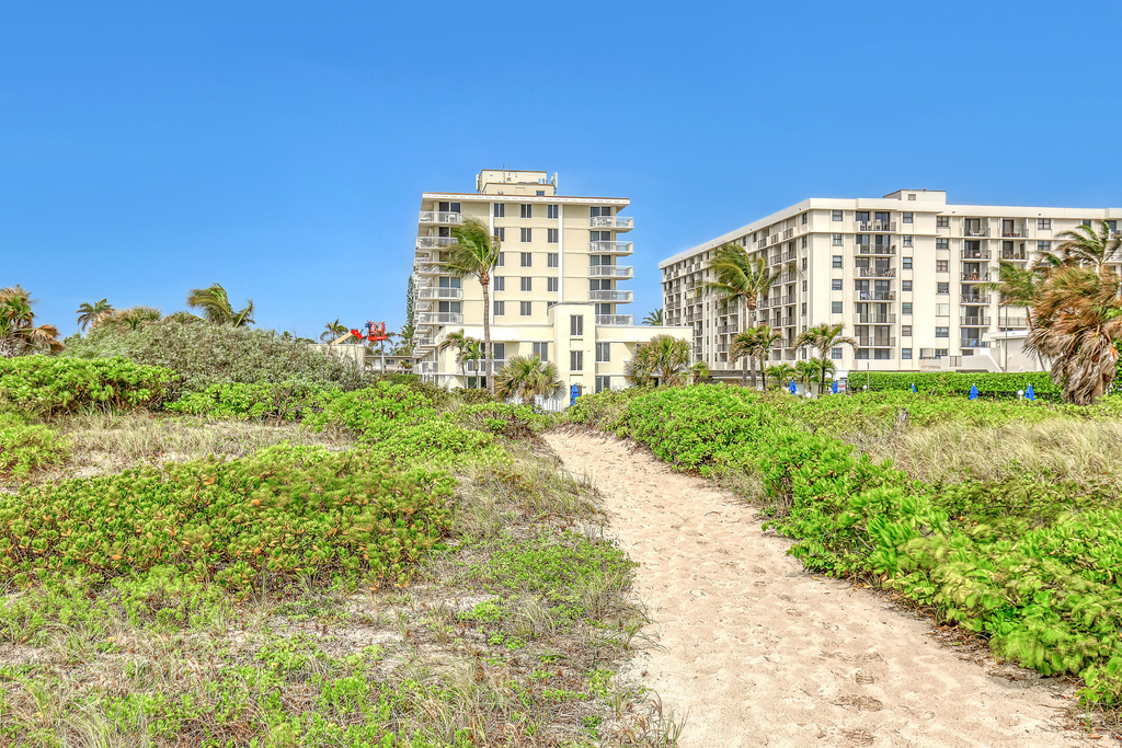 125 S Ocean Avenue - Photo 23