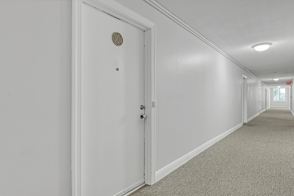 125 S Ocean Avenue - Photo 33