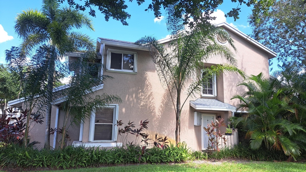2226 Discovery Circle W - Photo 0