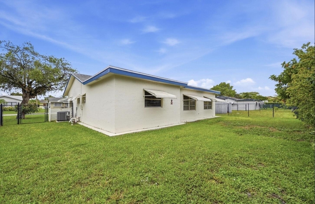2375 Nw Cove - Photo 5