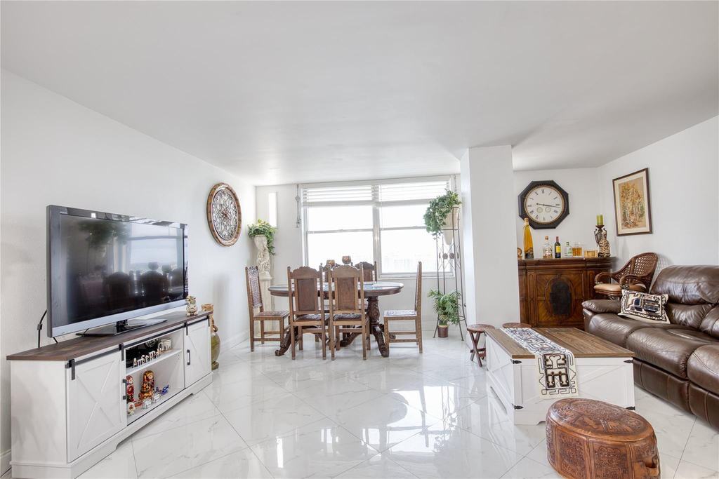 111 Briny Avenue - Photo 8