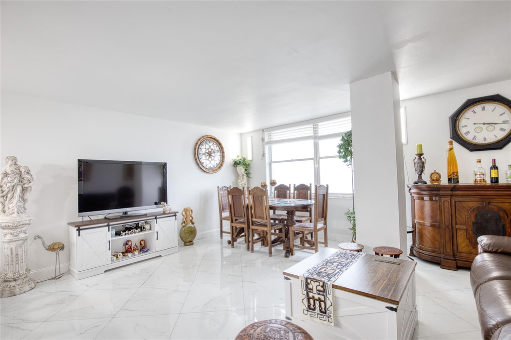 111 Briny Avenue - Photo 7