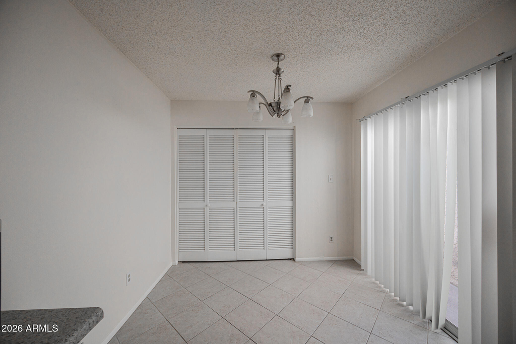 2606 E Windsor Avenue - Photo 9