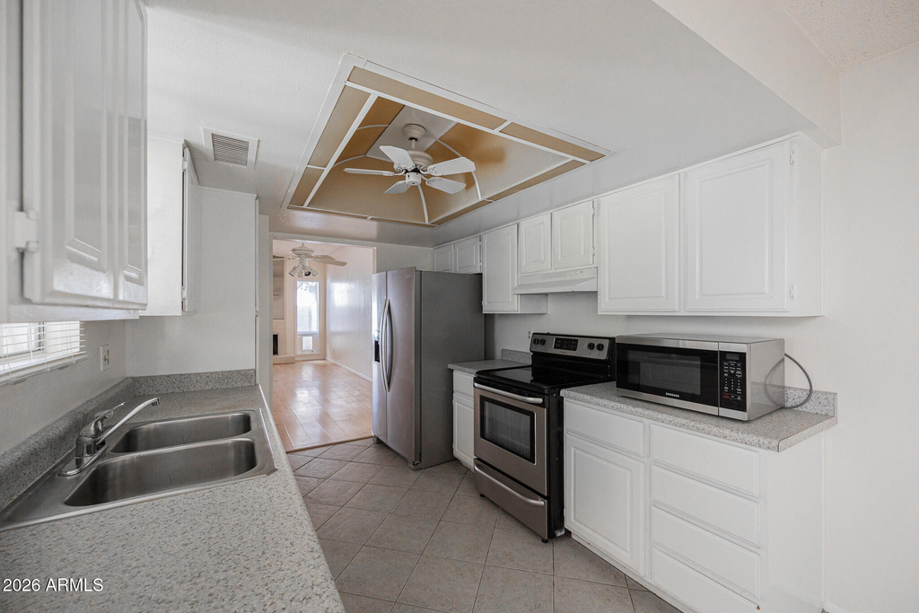 2606 E Windsor Avenue - Photo 8