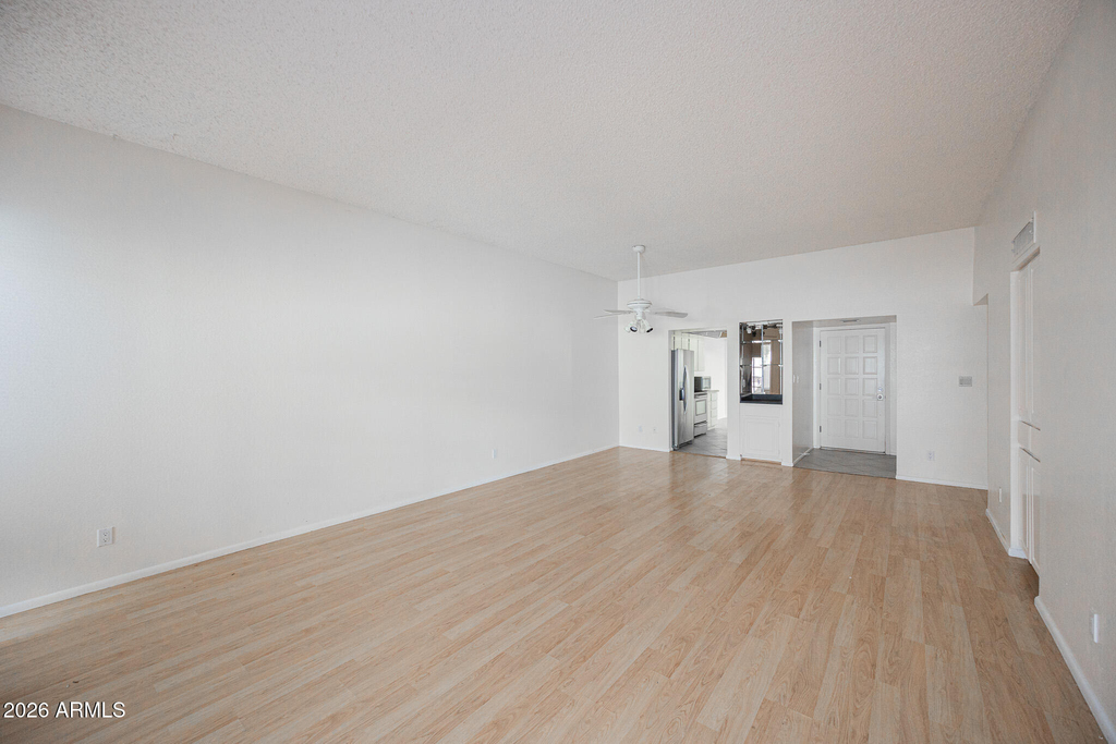 2606 E Windsor Avenue - Photo 6