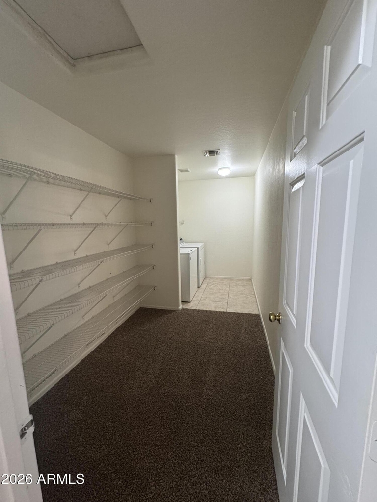 3209 W Saint Catherine Avenue - Photo 16