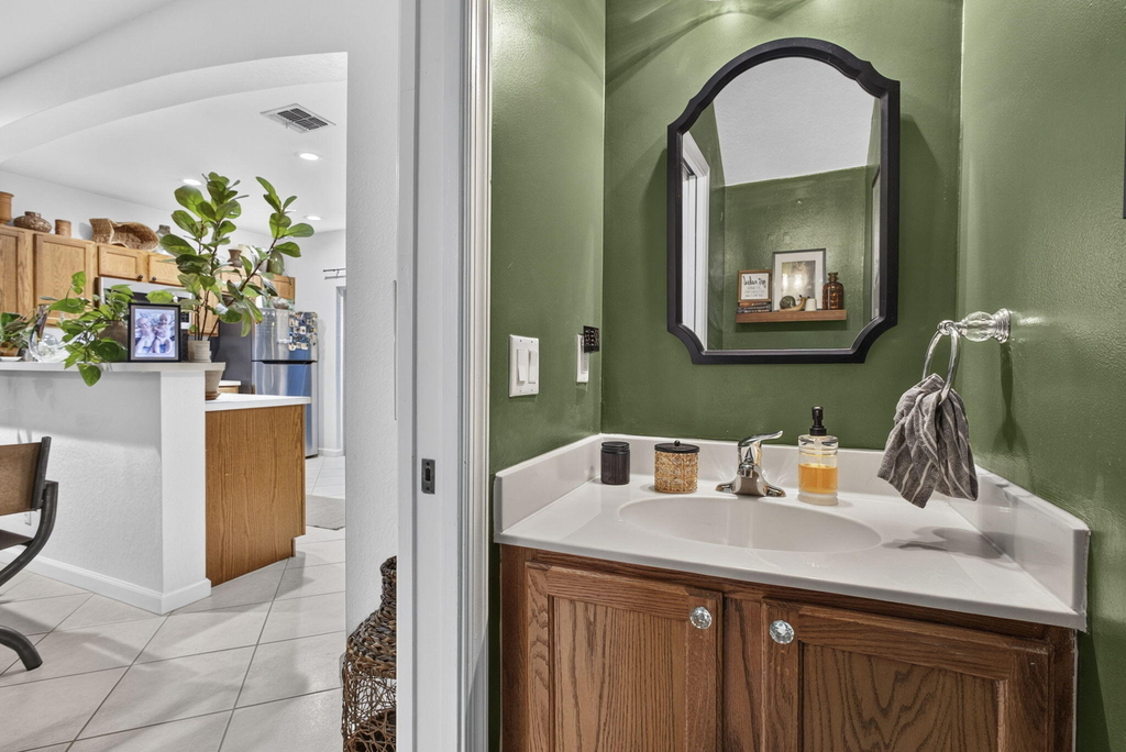 13433 Georgian Court - Photo 11