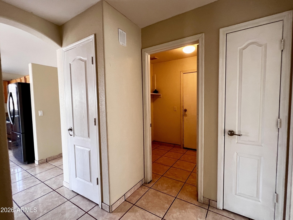 8212 W Apache Street - Photo 9
