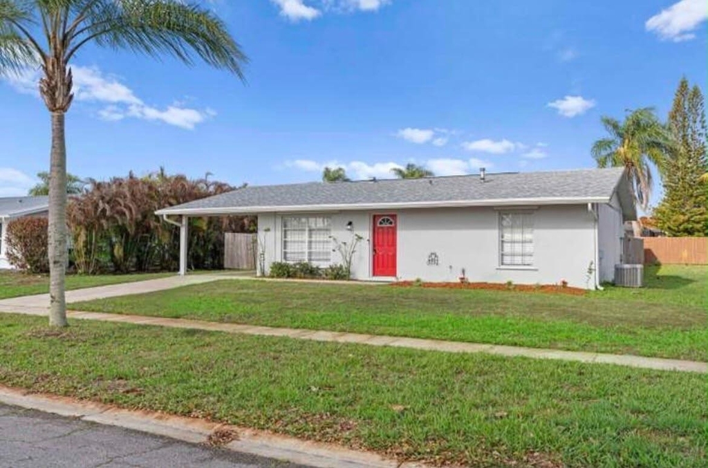 850 Sw Goodrich Street - Photo 0