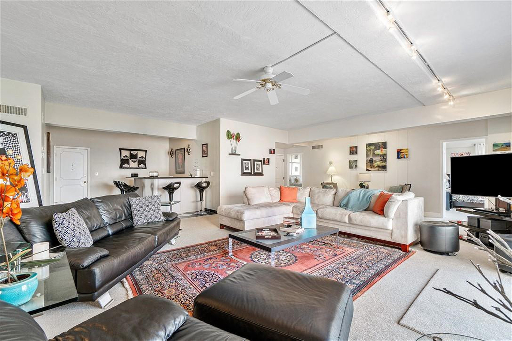 95 N Birch Road - Photo 2