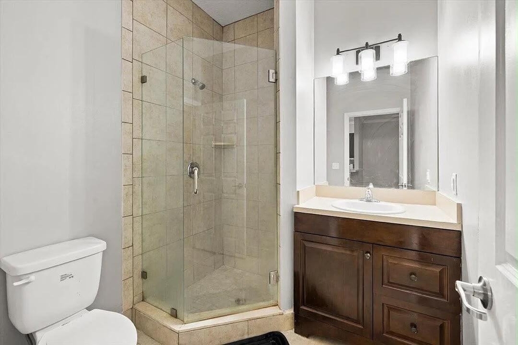 916 4th Street - Photo 1