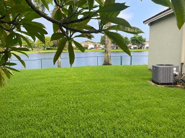 10627 Nw 7th Street - Photo 0