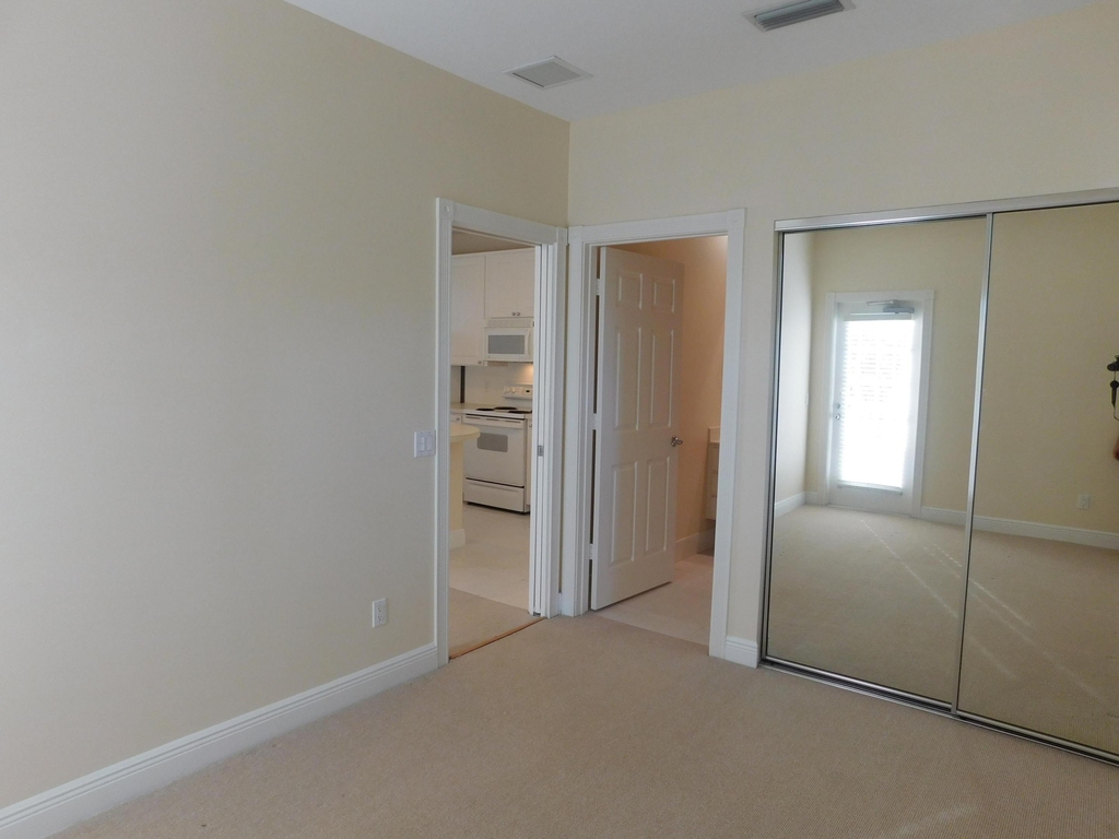 4014 Community Drive - Photo 4