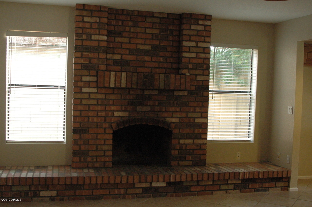 1929 E La Vieve Lane - Photo 2