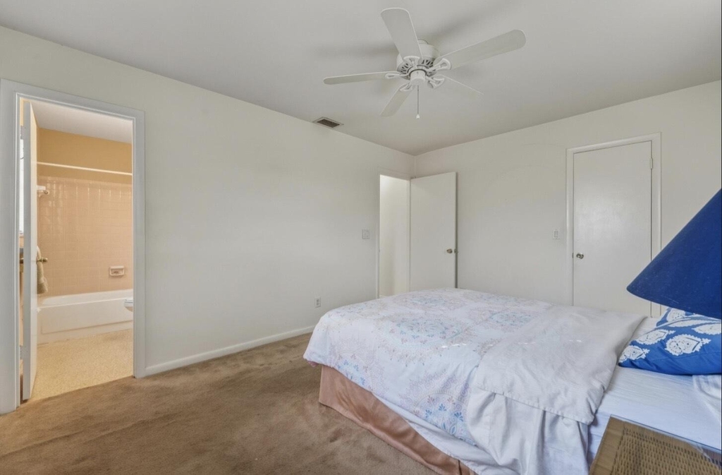 307 Se Husted Terrace - Photo 7