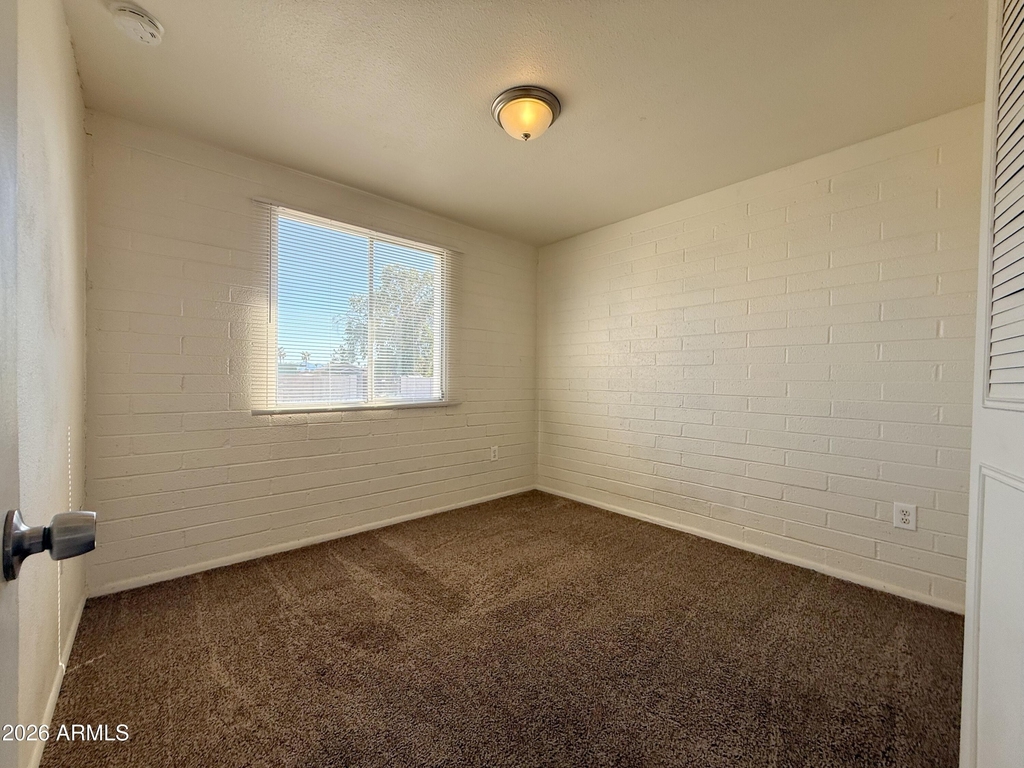 7202 W Glenrosa Avenue - Photo 3