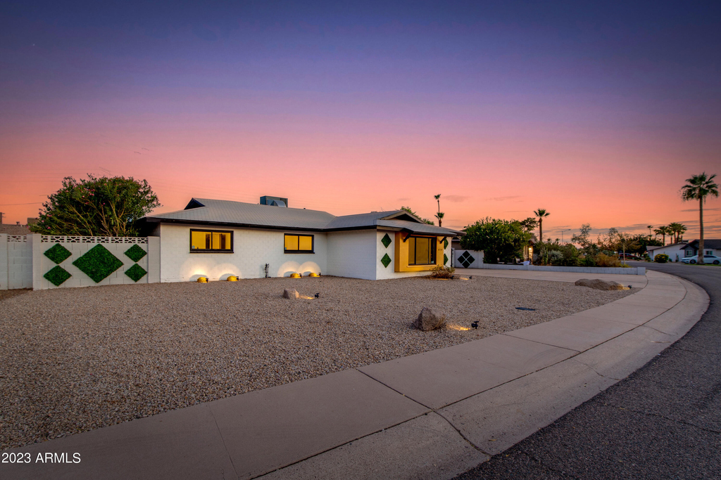 8719 E Rancho Vista Drive - Photo 2
