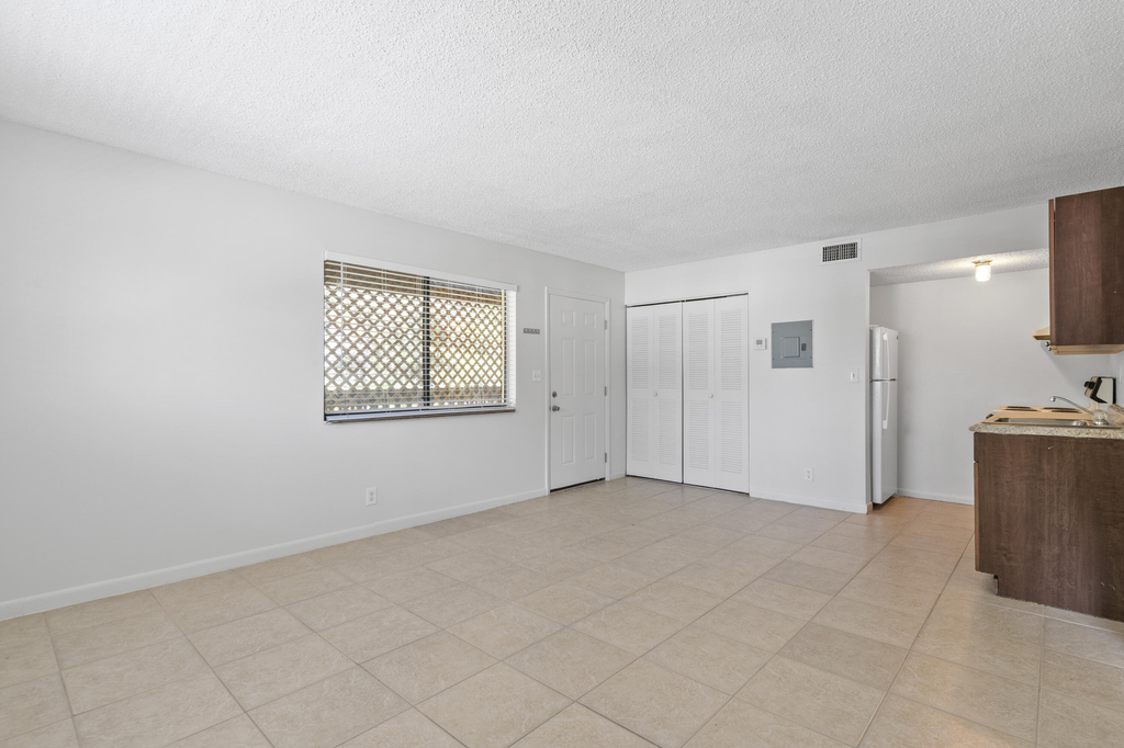 2054 Nw 43rd Terrace - Photo 1