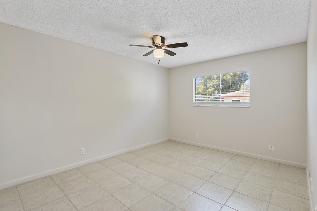 2054 Nw 43rd Terrace - Photo 8