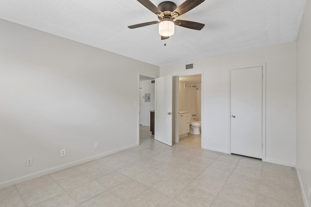 2054 Nw 43rd Terrace - Photo 9