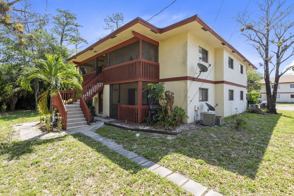 2054 Nw 43rd Terrace - Photo 14