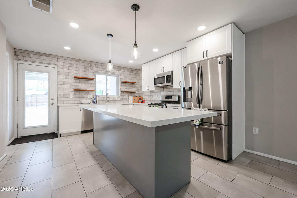 1343 E Mulberry Street - Photo 1
