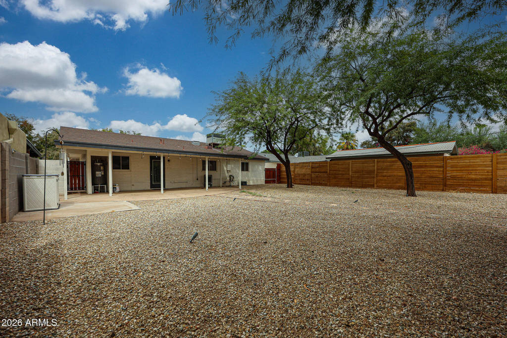 1343 E Mulberry Street - Photo 4