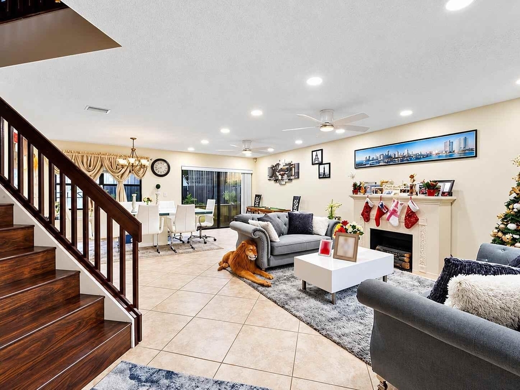 1431 Sw 87th Way - Photo 4