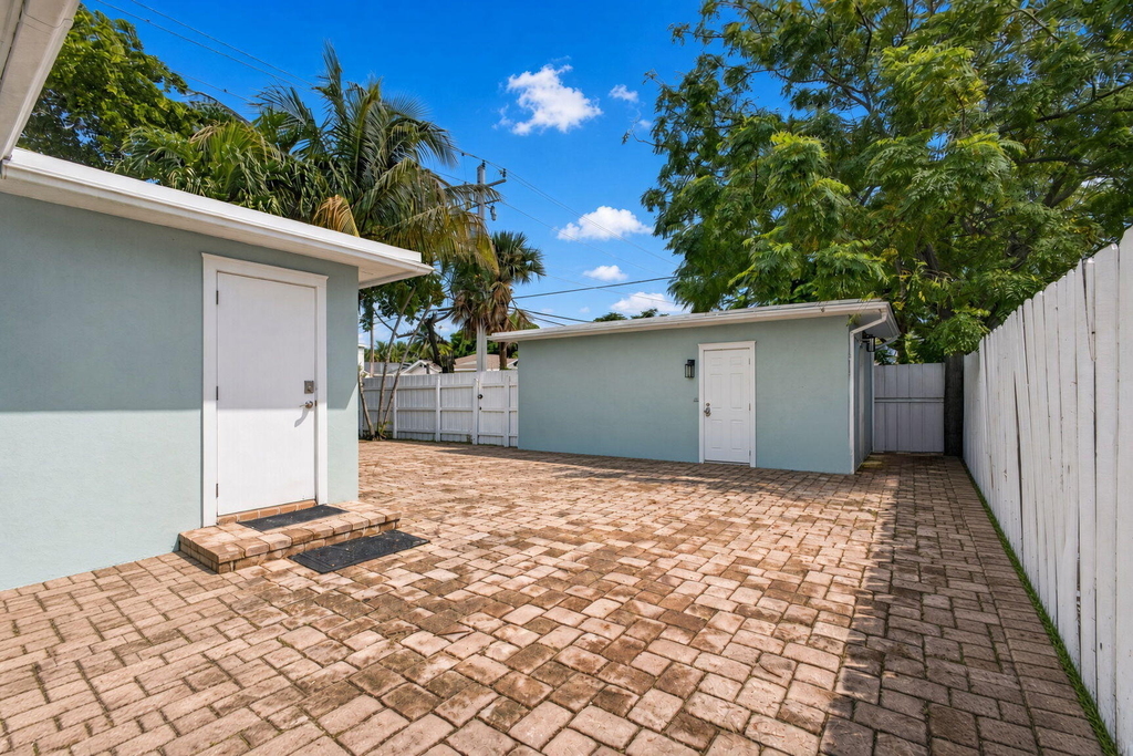 439 45th Street - Photo 32