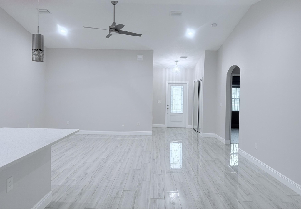 4001 Sw Mccrory Street - Photo 5