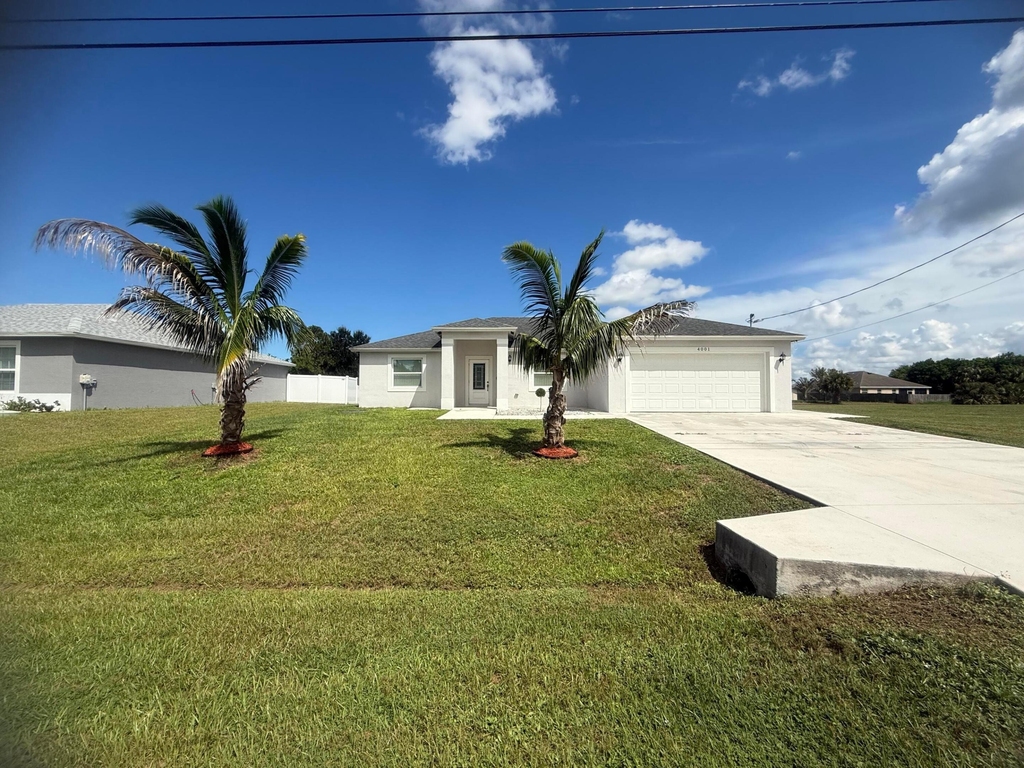 4001 Sw Mccrory Street - Photo 0